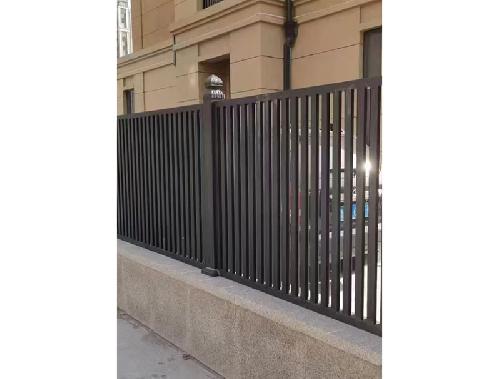 農(nóng)村鐵藝護(hù)欄